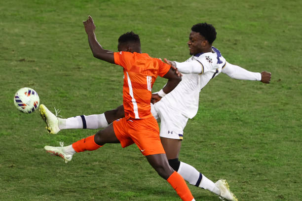 踢球的態度 踢球的態度