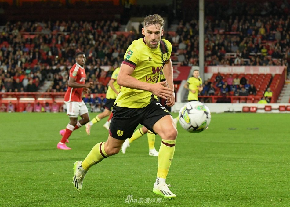 向前的传球 向前的传球