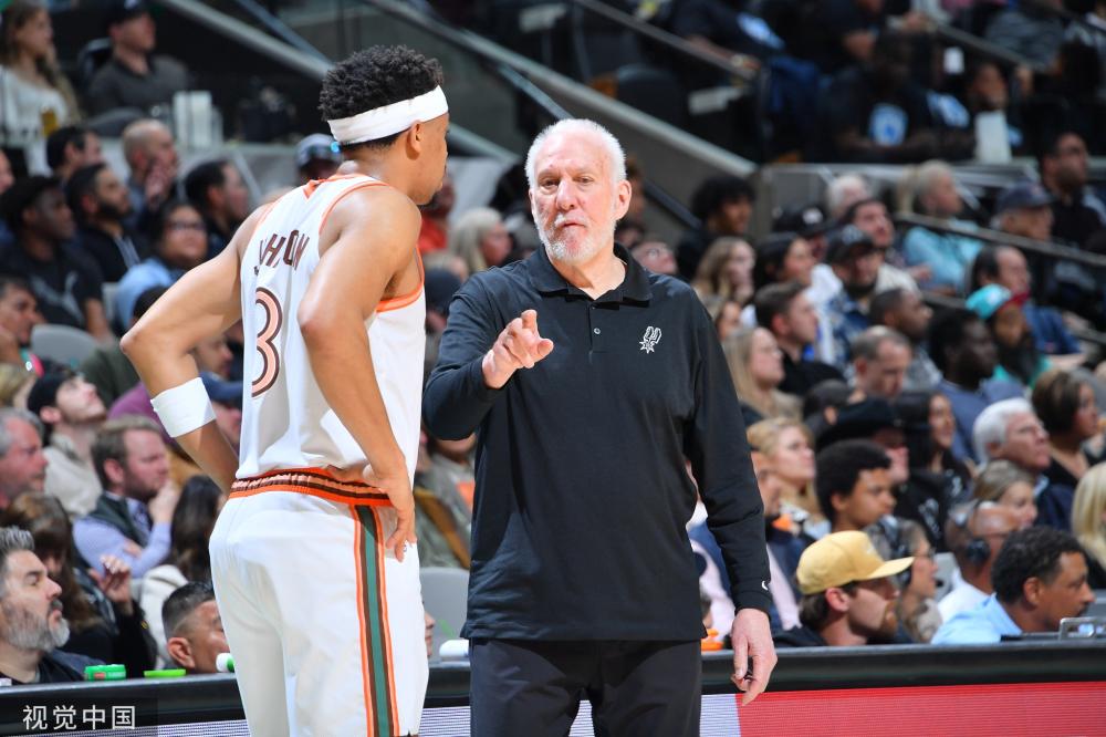 略使他们在 略使他们在